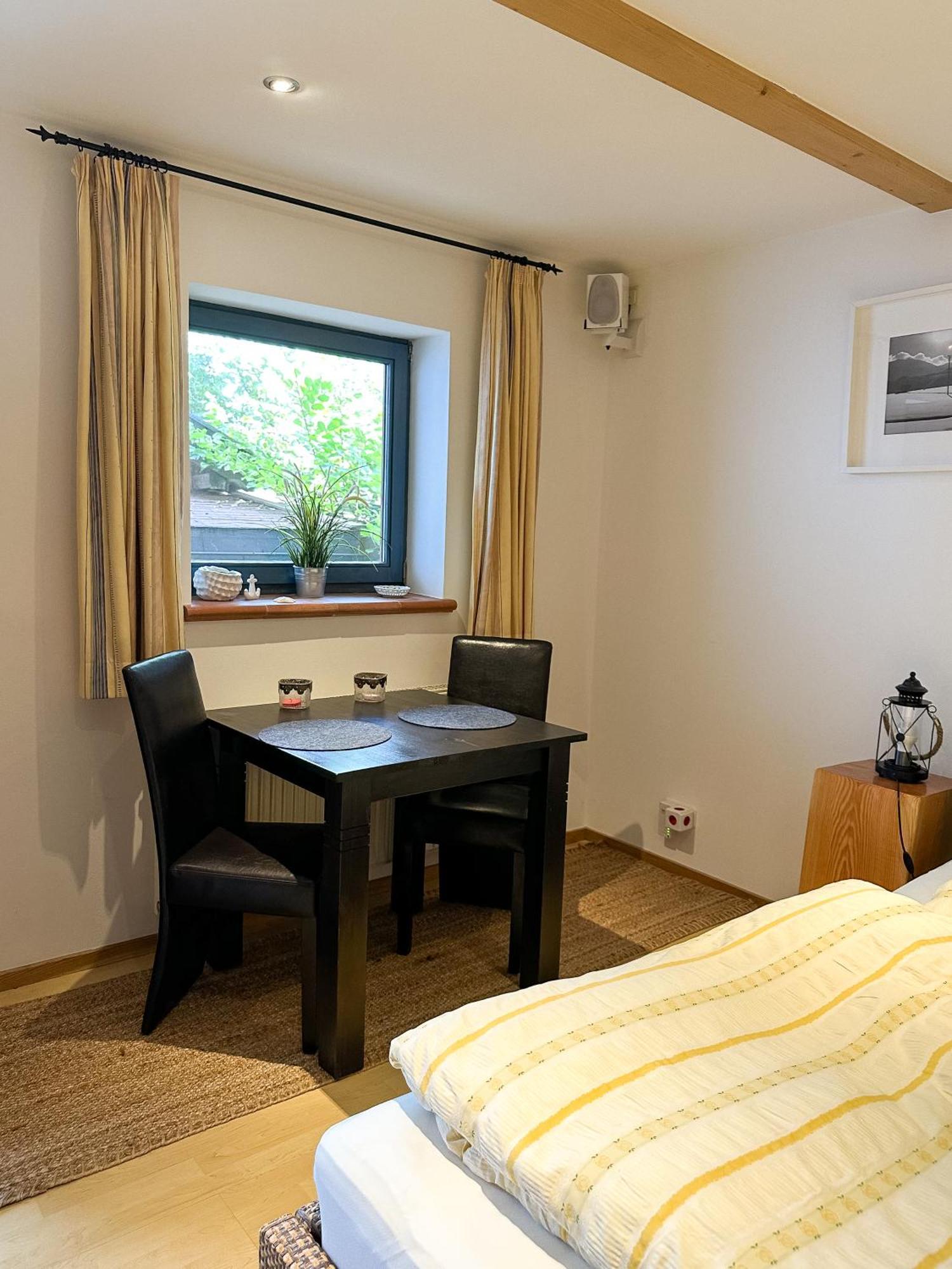 Ferienapartment Opitz - Zugspitzregion Ohlstadt Bagian luar foto